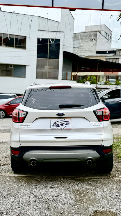 FORD ESCAPE TITANIUM 2.0 2018 AUTOMÁTICA 4X4