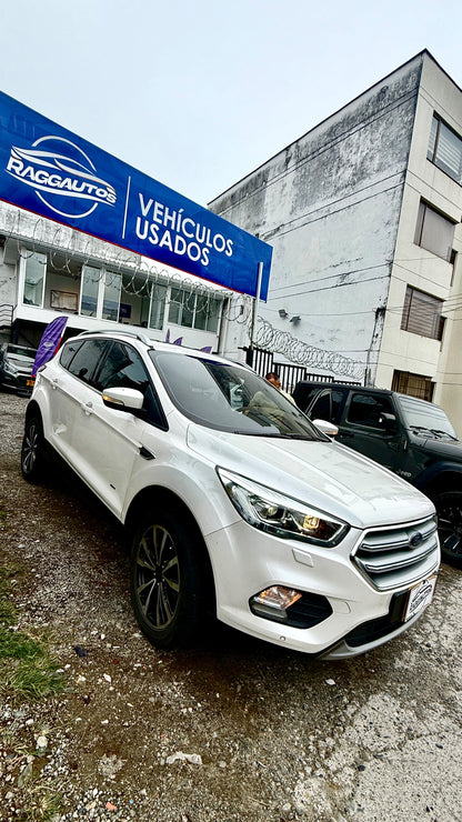 FORD ESCAPE TITANIUM 2.0 2018 AUTOMÁTICA 4X4