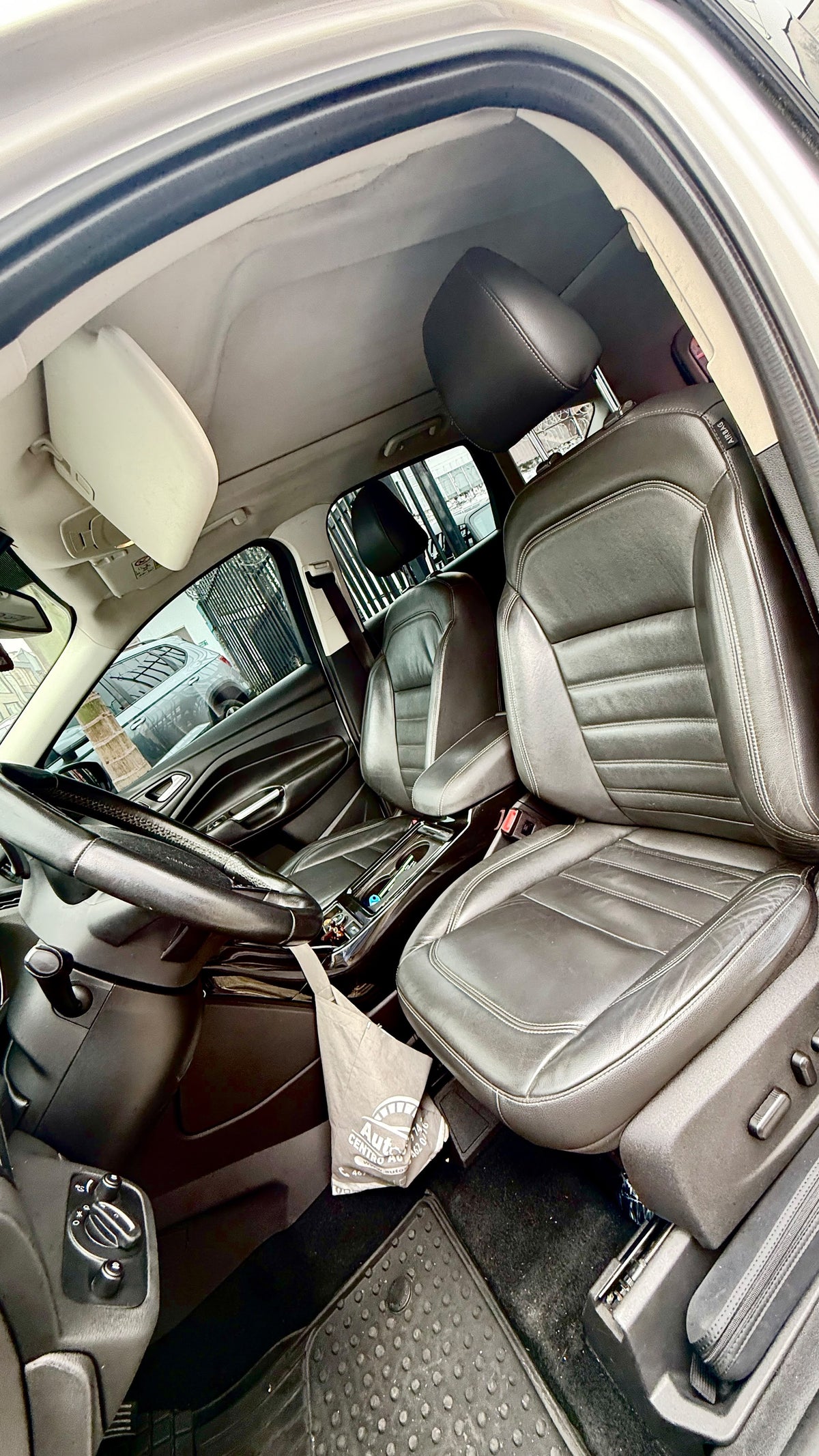 FORD ESCAPE TITANIUM 2.0 2018 AUTOMÁTICA 4X4