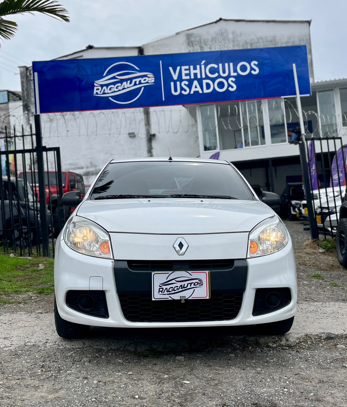 RENAULT SANDERO 1.6 LITROS 2016