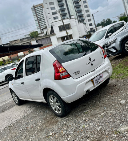 RENAULT SANDERO 1.6 LITROS 2016