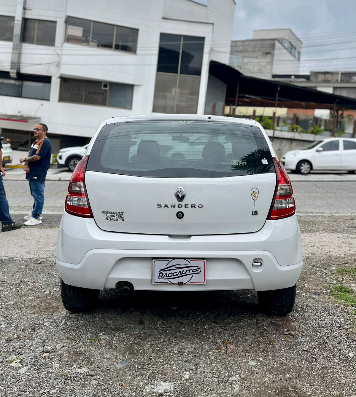 RENAULT SANDERO 1.6 LITROS 2016