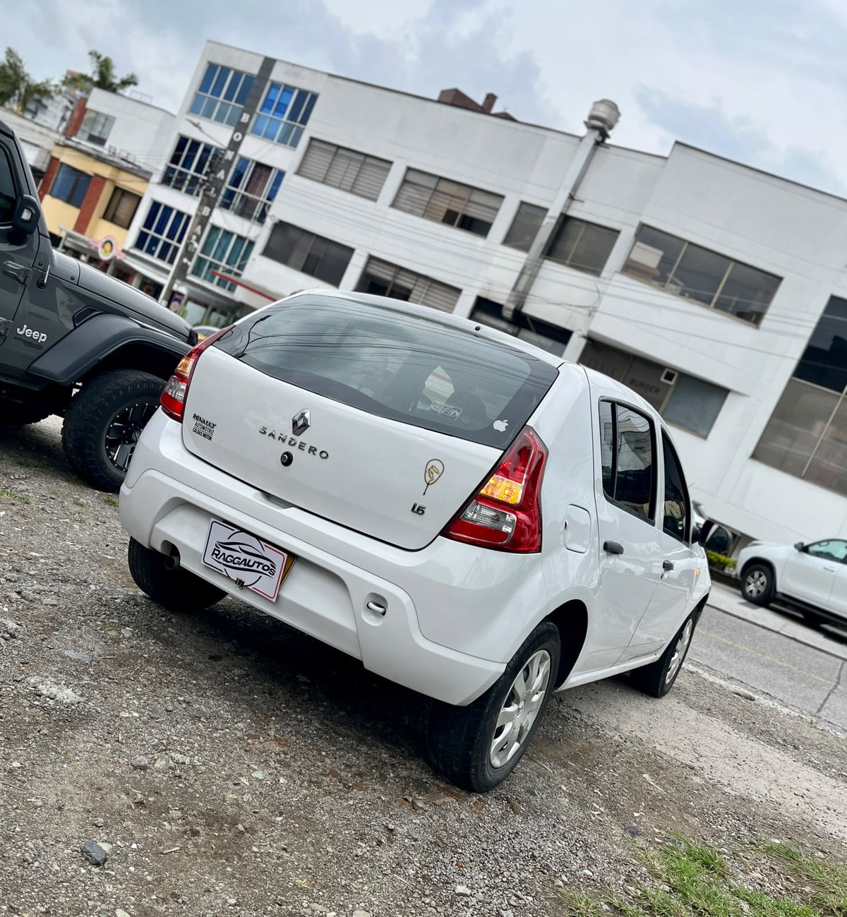 RENAULT SANDERO 1.6 LITROS 2016