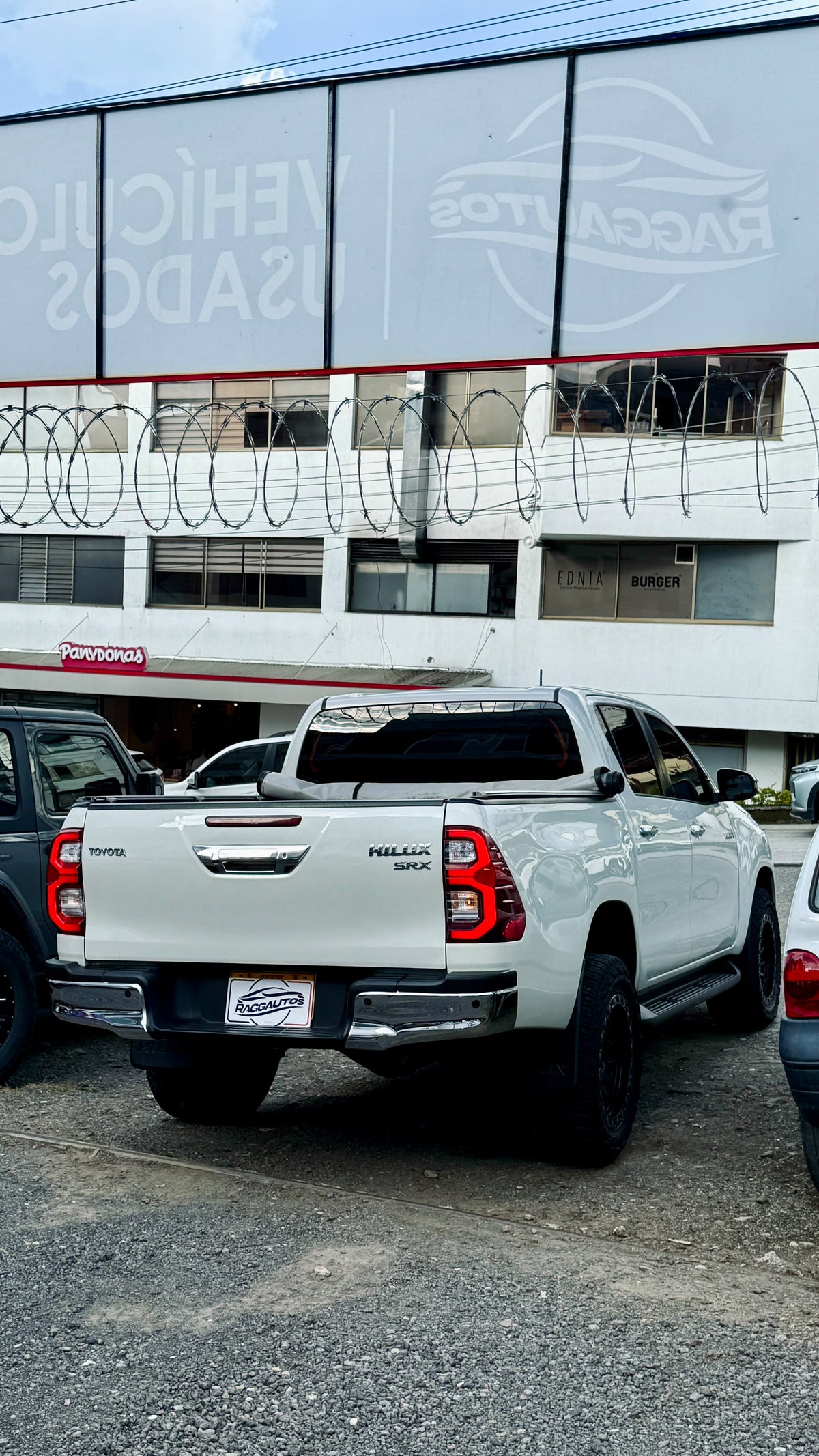 TOYOTA HILUX SRX 2.8 TURBO DIESEL 2021 AUTOMÁTICA 4X4