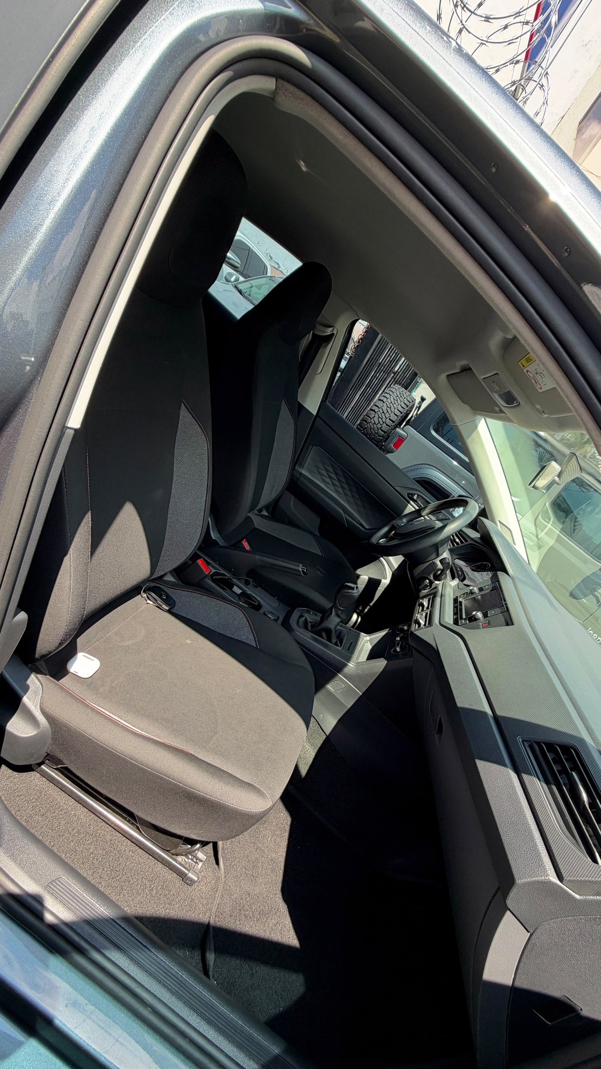 VOLKSWAGEN POLO TRACK 1.6 2024 MECÁNICO
