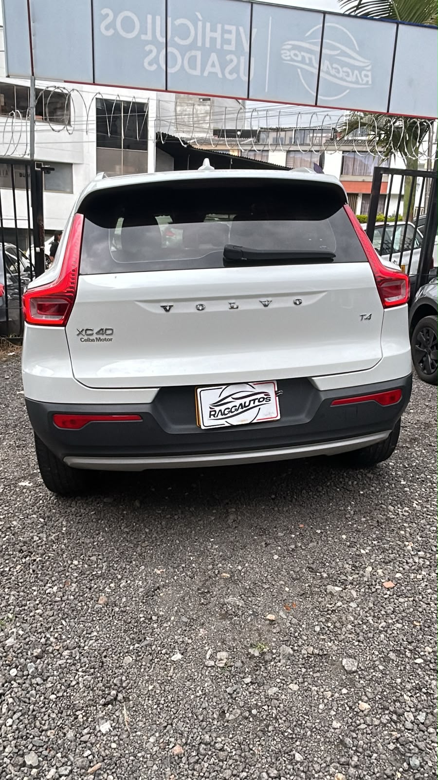 VOLVO XC40 2.0 2022