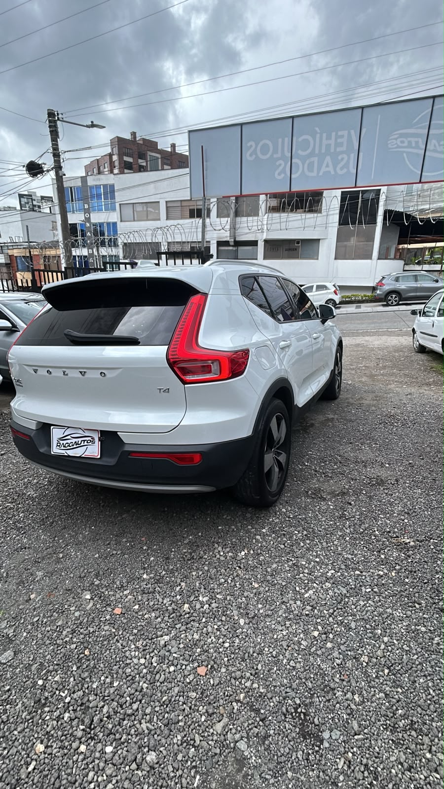 VOLVO XC40 2.0 2022