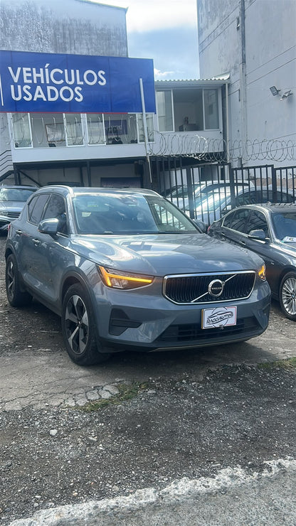 VOLVO XC40 2.0 2023
