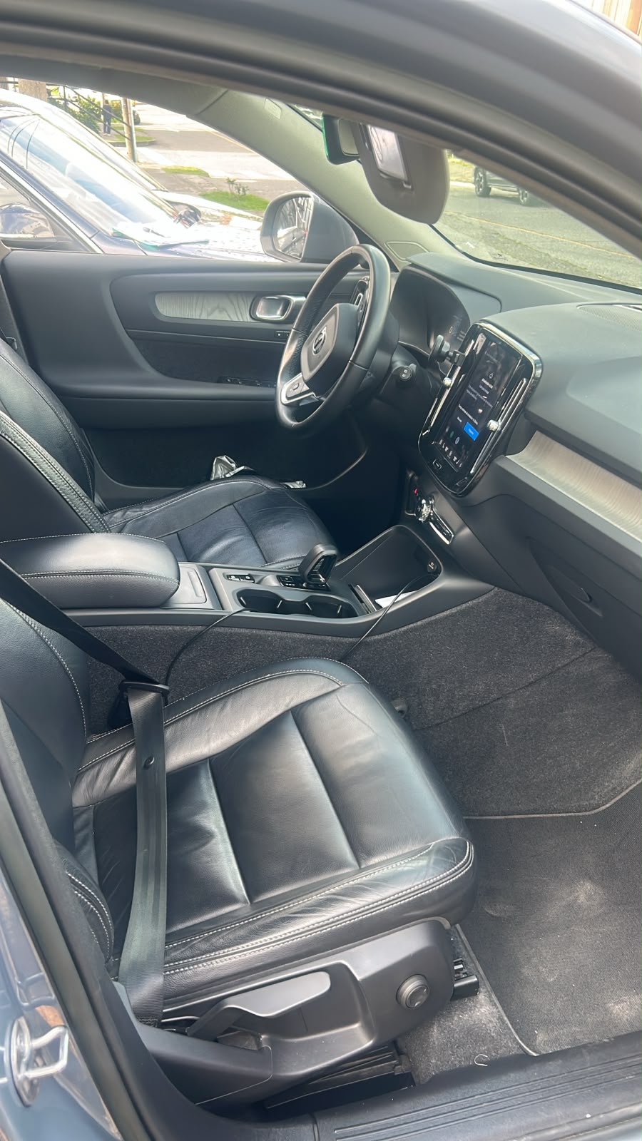 VOLVO XC40 2.0 2023