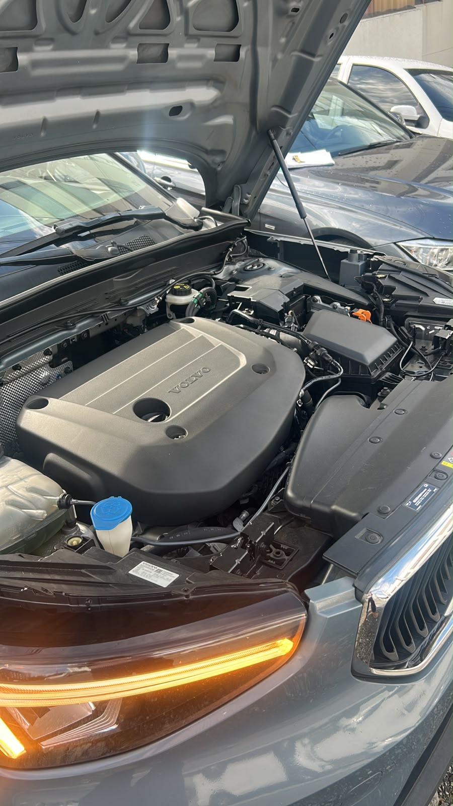 VOLVO XC40 2.0 2023