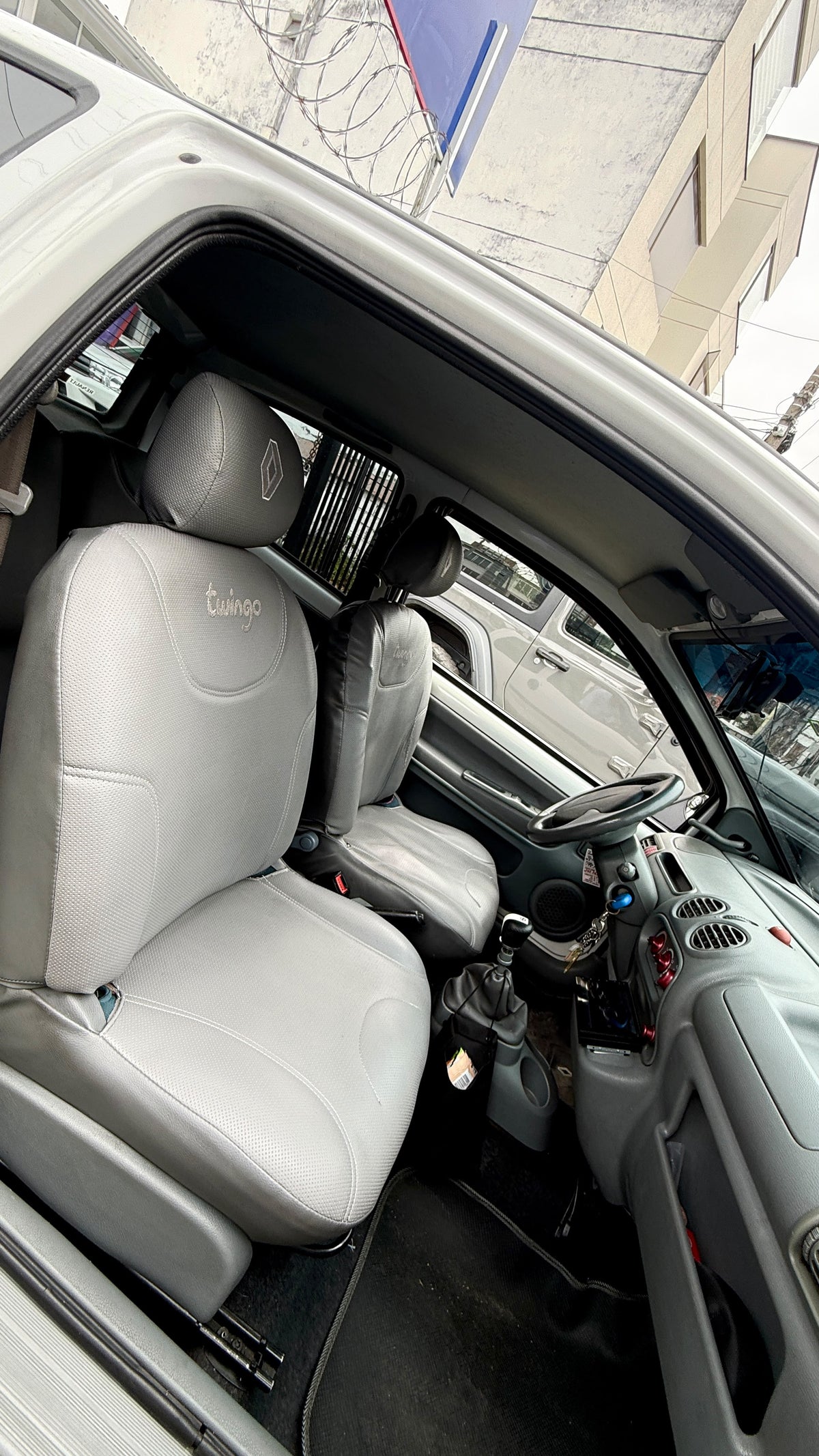 RENAULT TWINGO DYNAMIQUE 1.2 GASOLINA 2007 MECÁNICO 4X2
