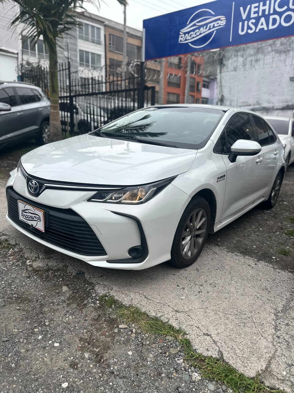 TOYOTA COROLLA XLI HYBRID 1.8 SEDÁN 2023 AUTOMÁTICO