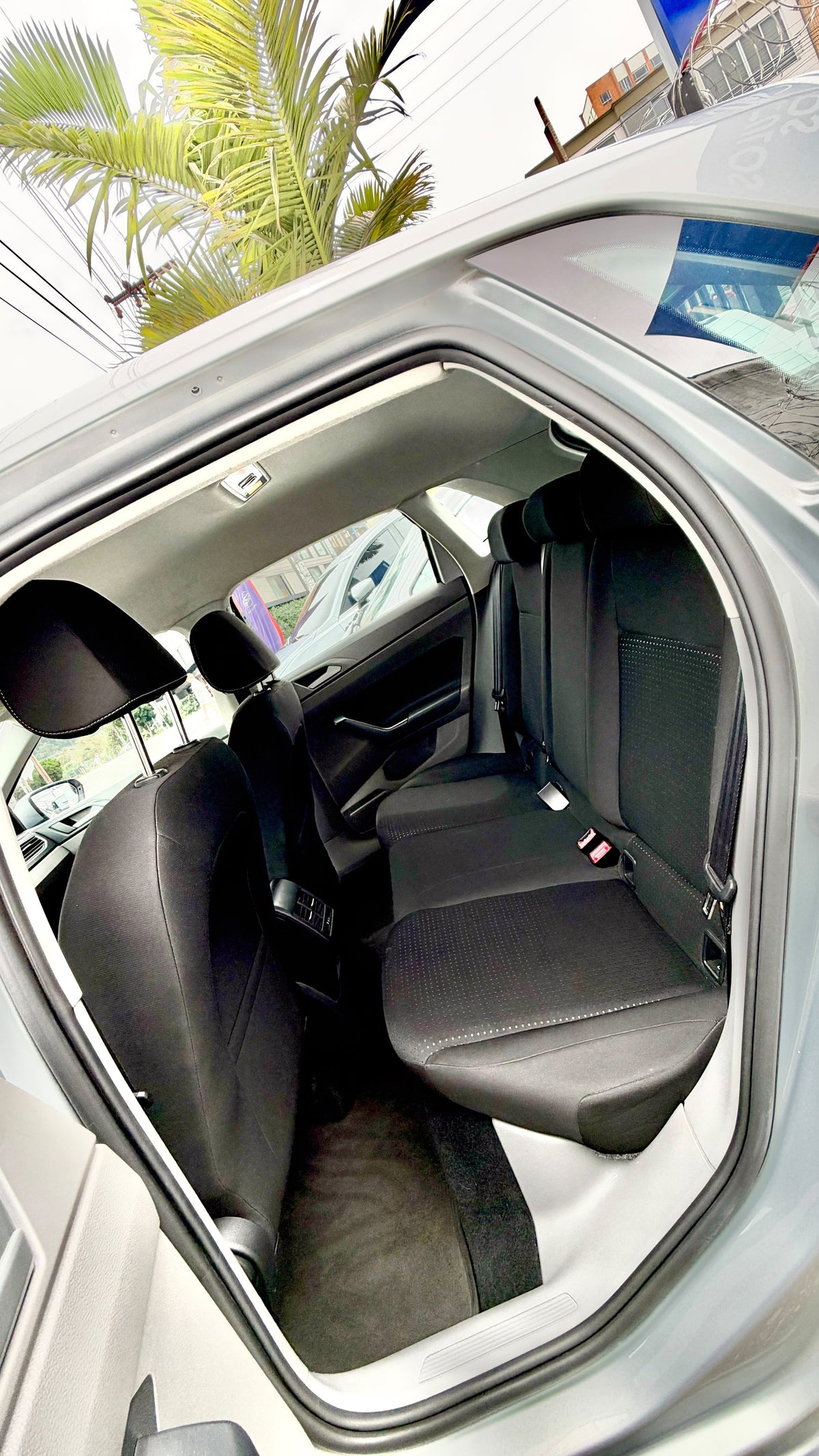 VOLKSWAGEN POLO COMFORTLINE 1.6 2020 AUTOMÁTICO