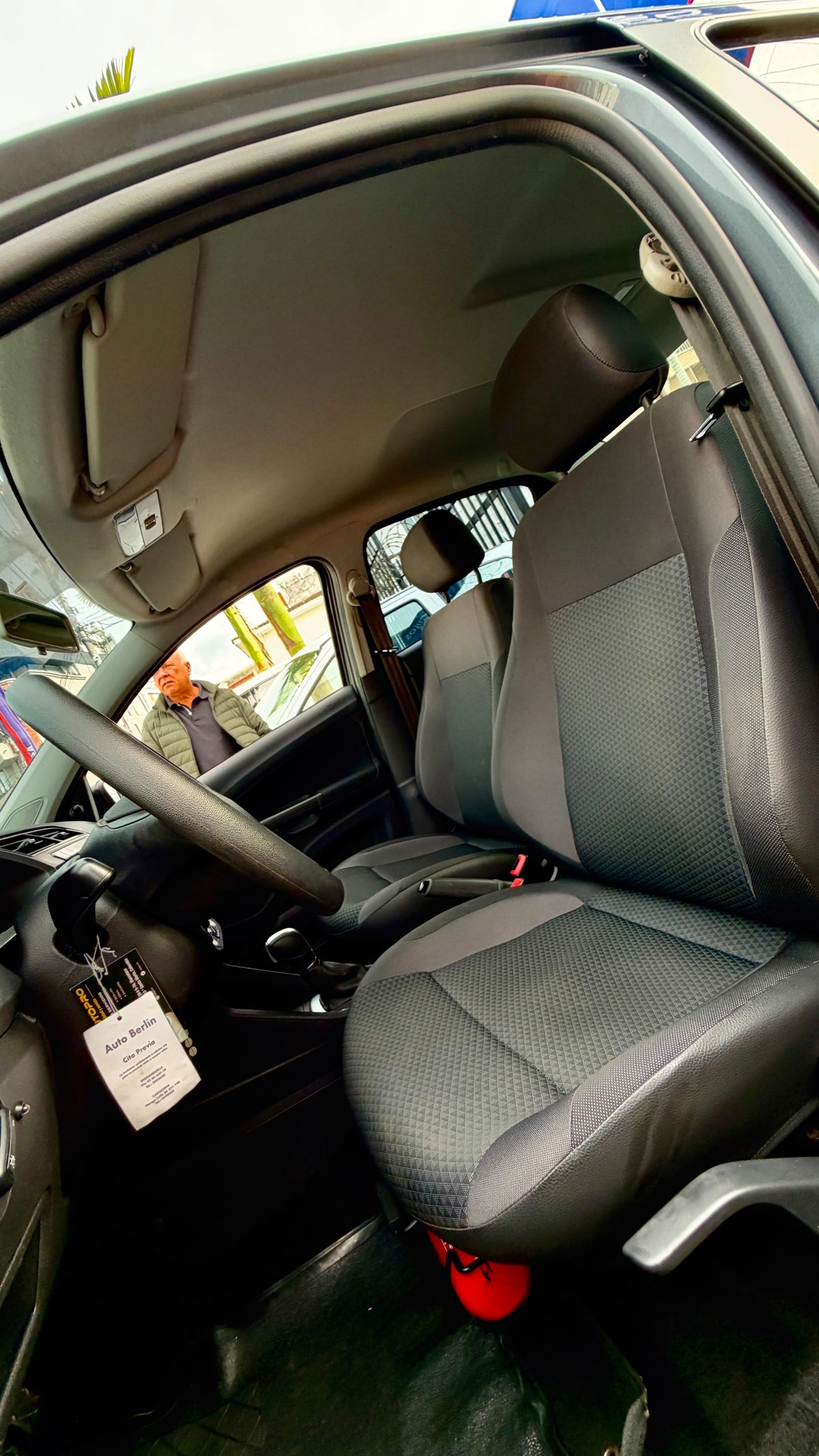 VOLKSWAGEN VOYAGE TRENDLINE  1.6 GASOLINA 2023 AUTOMÁTICO