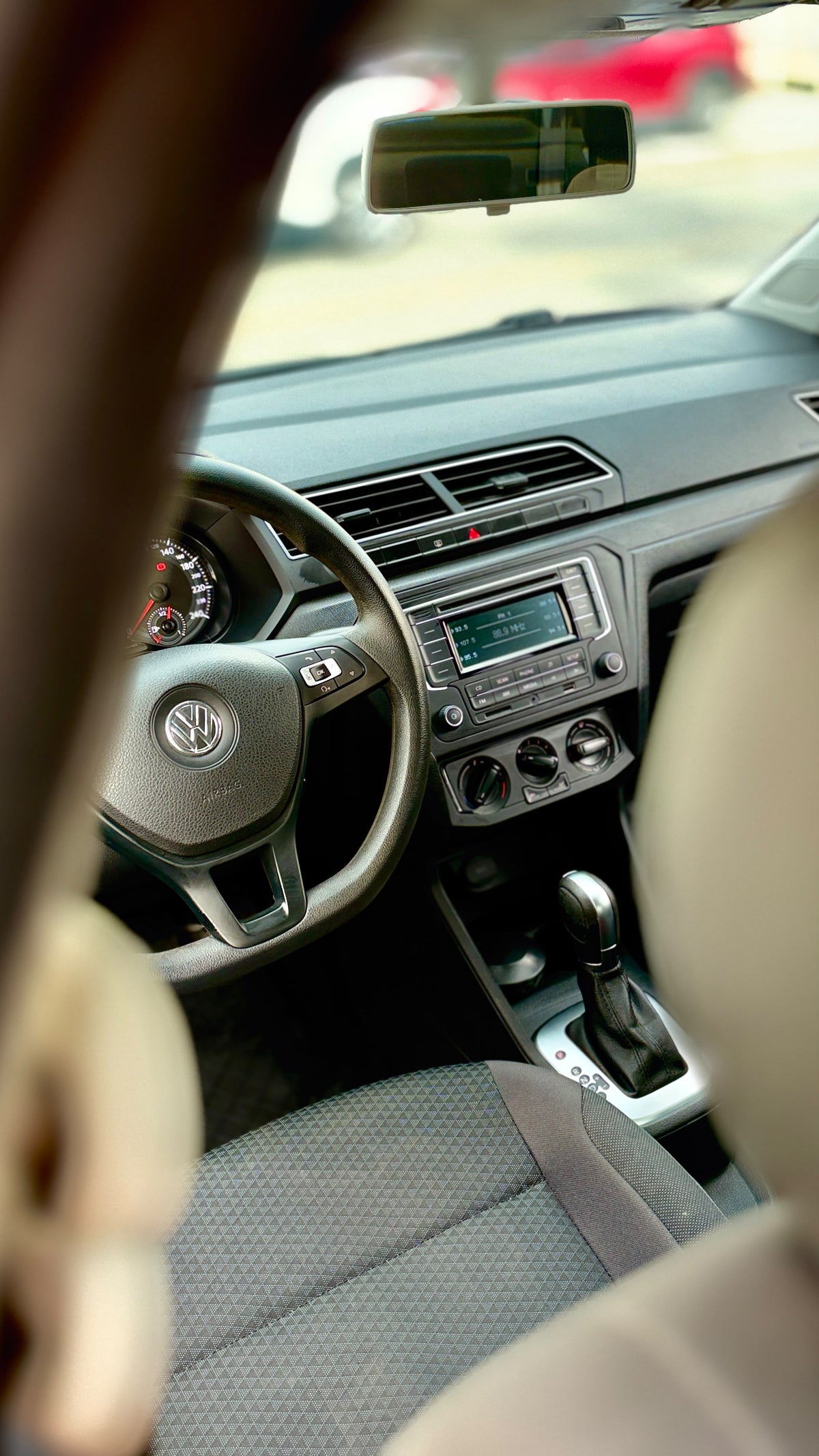 VOLKSWAGEN VOYAGE TRENDLINE  1.6 GASOLINA 2023 AUTOMÁTICO