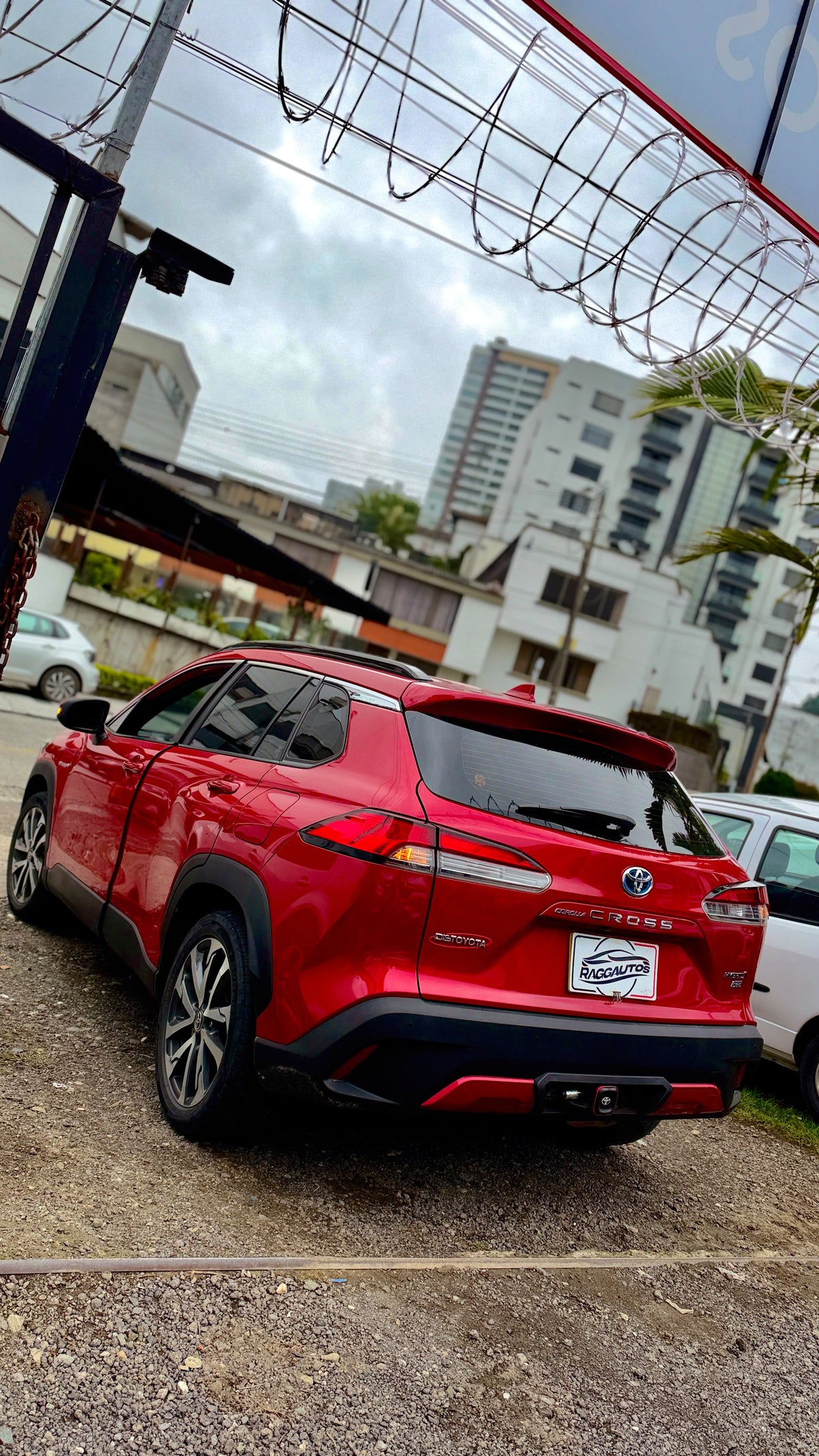 TOYOTA COROLLA CROSS SEG 1.8 HEV 2022 AUTOMÁTICA 4X2